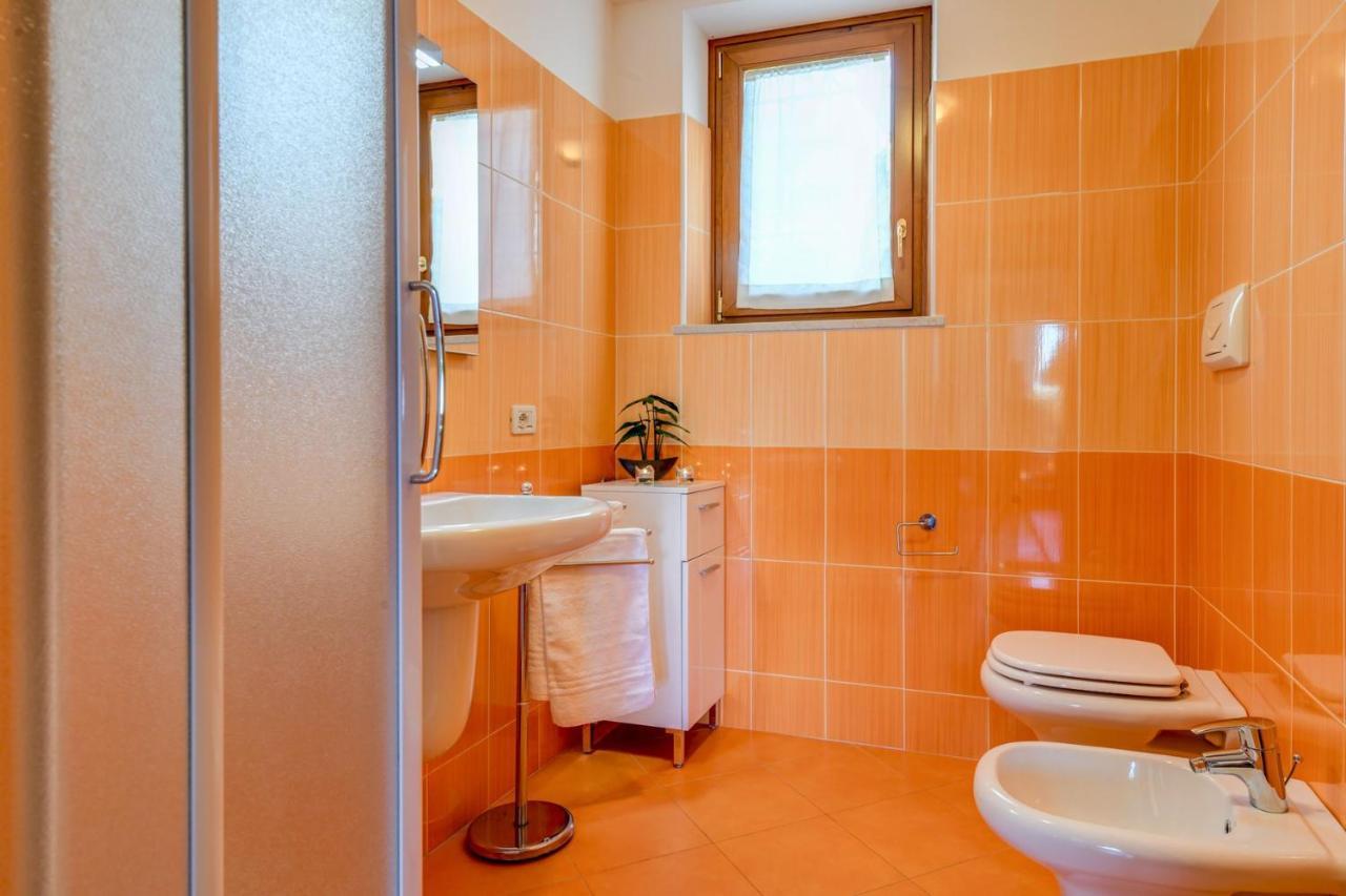 6 Happiness Lägenhet Toscolano Maderno Exteriör bild